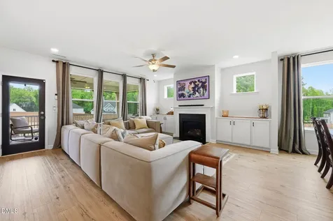192 Castle Pond Way Fuquay Varina NC 27526