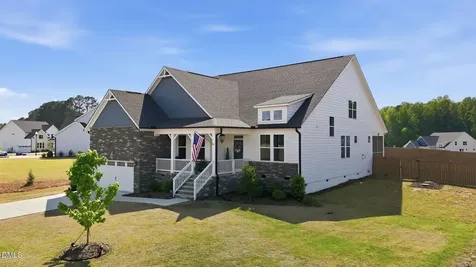 192 Castle Pond Way Fuquay Varina NC 27526