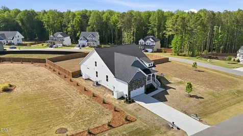 192 Castle Pond Way Fuquay Varina NC 27526