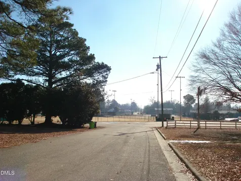 202 N Wayne Avenue Dunn NC 28334