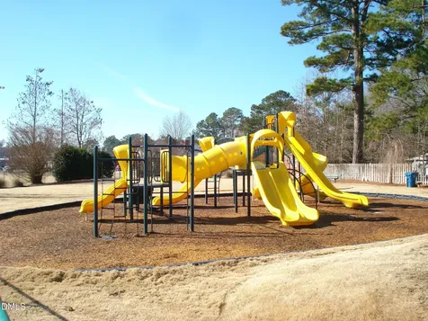 202 N Wayne Avenue Dunn NC 28334