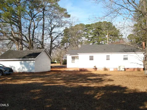 202 N Wayne Avenue Dunn NC 28334