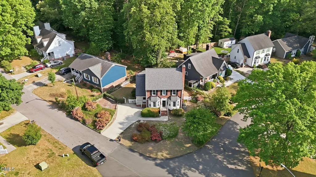 8113 Round Oak Road Raleigh NC 27616