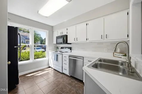 1626 Oakland Hills Way Raleigh NC 27604