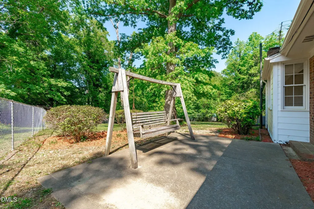 3216 Stoneyford Court Raleigh NC 27603