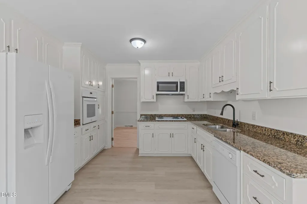 3216 Stoneyford Court Raleigh NC 27603