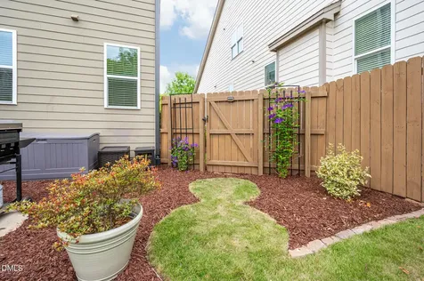 222 Landover Circle Chapel Hill NC 27516