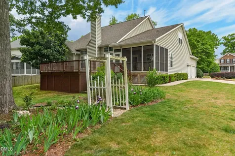 2030 Prairie Ridge Court Fuquay Varina NC 27526