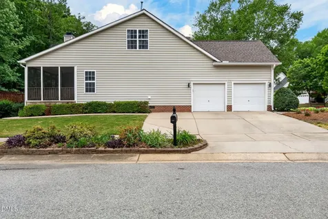 2030 Prairie Ridge Court Fuquay Varina NC 27526