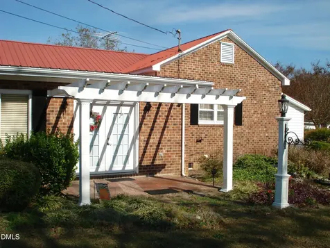 235 Iris Bryant Road Erwin NC 28339