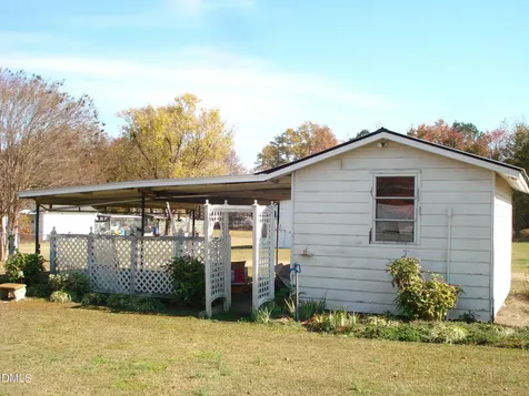 235 Iris Bryant Road Erwin NC 28339