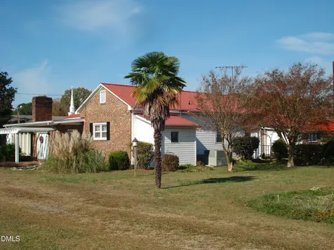 235 Iris Bryant Road Erwin NC 28339