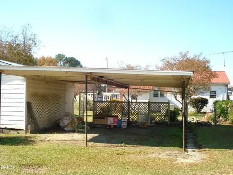 235 Iris Bryant Road Erwin NC 28339