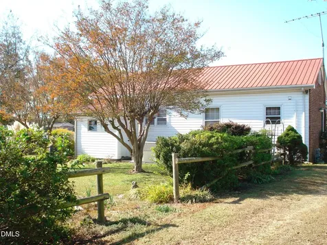 235 Iris Bryant Road Erwin NC 28339
