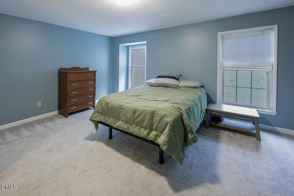 412 Oak Hollow Court Raleigh NC 27613