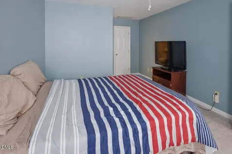 412 Oak Hollow Court Raleigh NC 27613