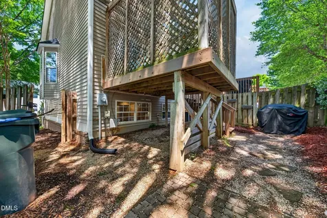 5500 Vista View Court Raleigh NC 27612