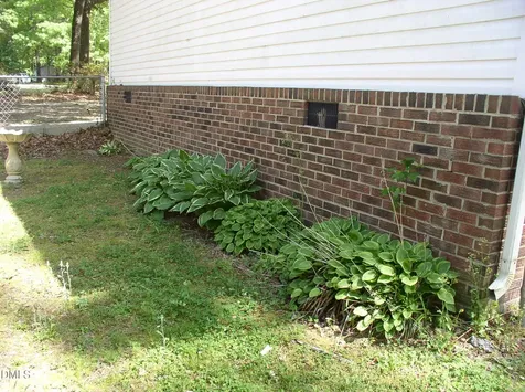 307 Twelve Oaks Lane Henderson NC 27537