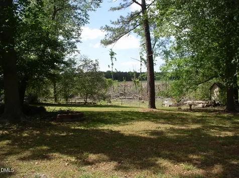 307 Twelve Oaks Lane Henderson NC 27537