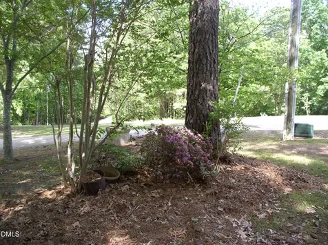 307 Twelve Oaks Lane Henderson NC 27537