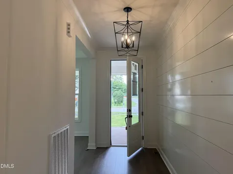 324 Powhatan Drive Fuquay Varina NC 27526
