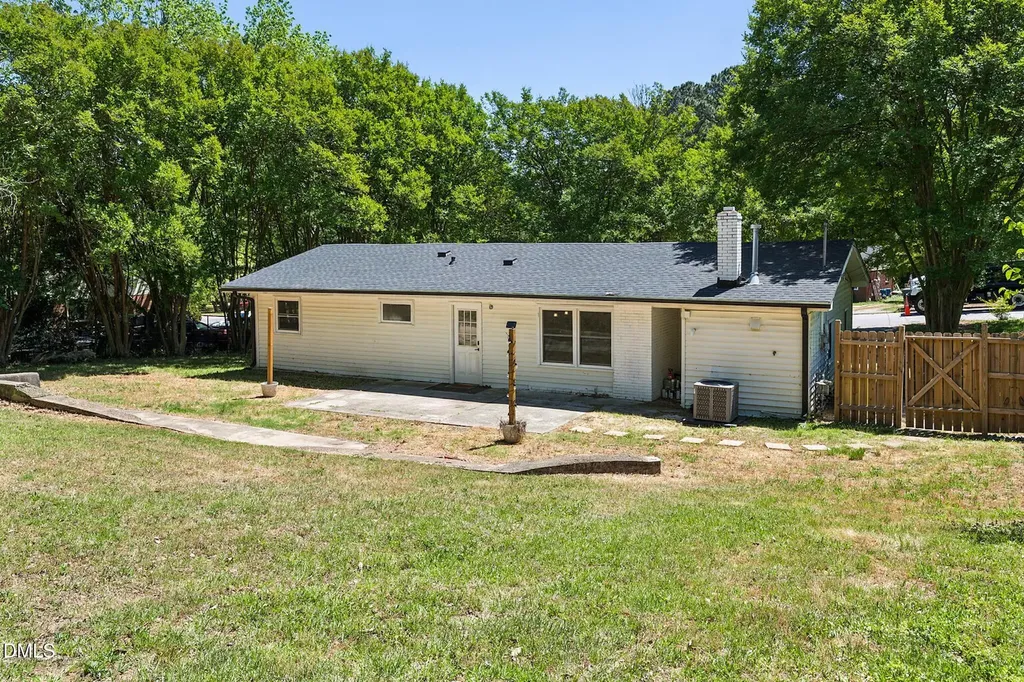 2831 Friar Tuck Road Raleigh NC 27610