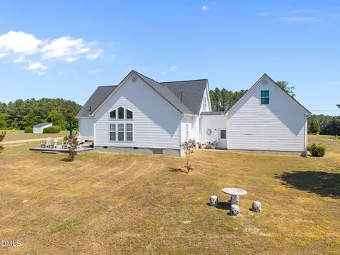 557 Olives Chapel Road Apex NC 27502