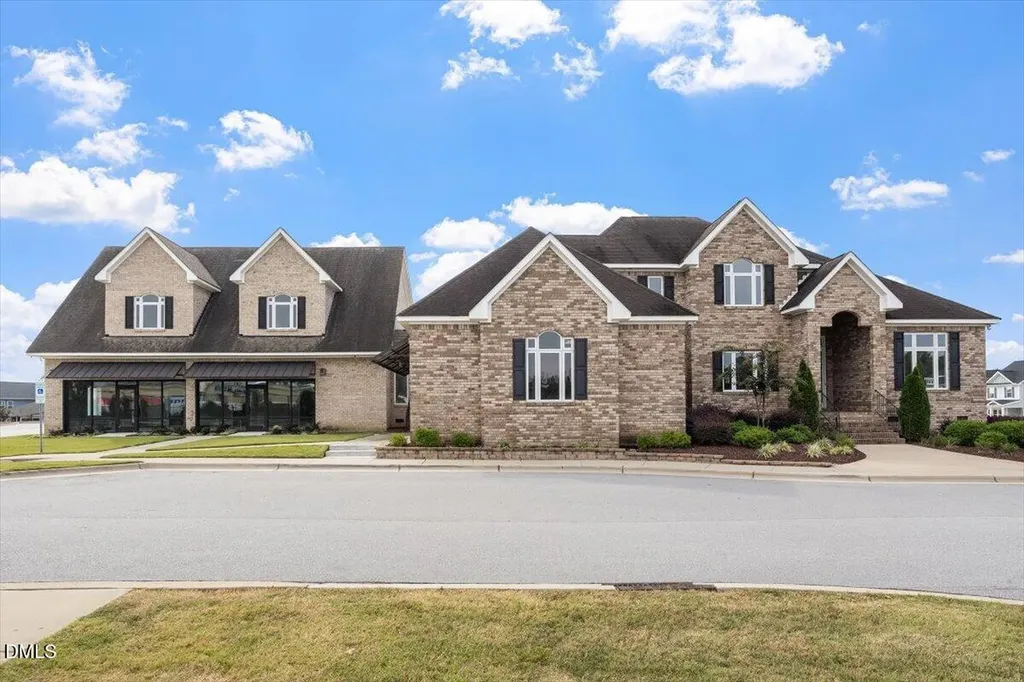 66 Flanders Lane Clayton NC 27520