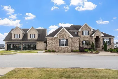 66 Flanders Lane Clayton NC 27520