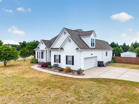8101 Claybrooke Court Willow Springs NC 27592