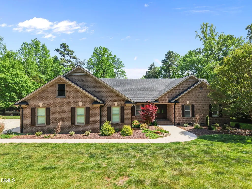6788 Mcpherson Clay Road Liberty NC 27298