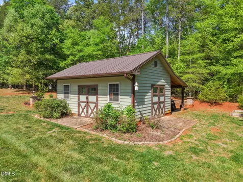 6788 Mcpherson Clay Road Liberty NC 27298