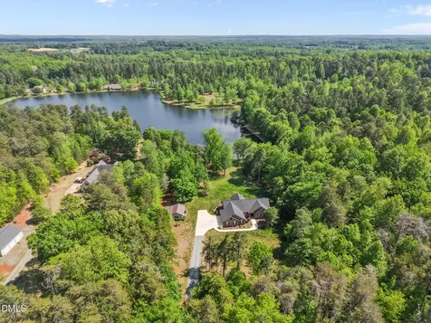 6788 Mcpherson Clay Road Liberty NC 27298