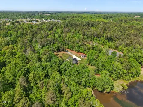 6788 Mcpherson Clay Road Liberty NC 27298