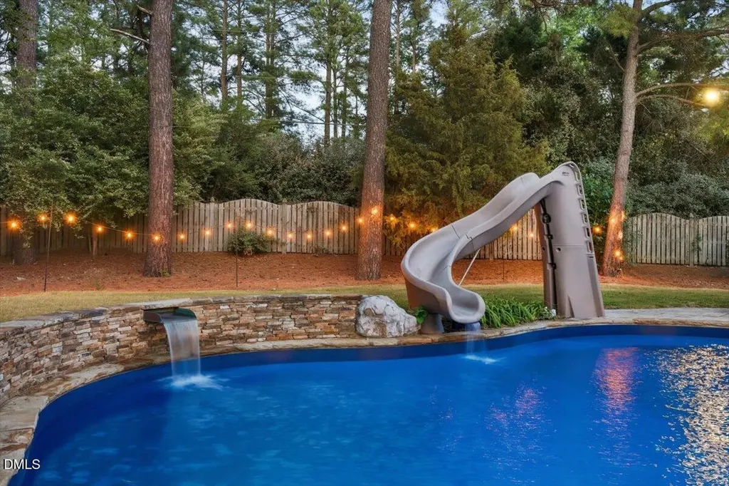 7253 Manor Oaks Drive Raleigh NC 27615