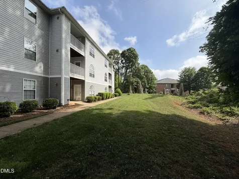 3696 Cotswold Avenue Greensboro NC 27410
