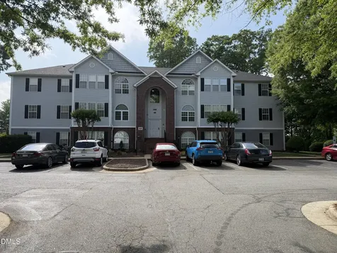 3696 Cotswold Avenue Greensboro NC 27410