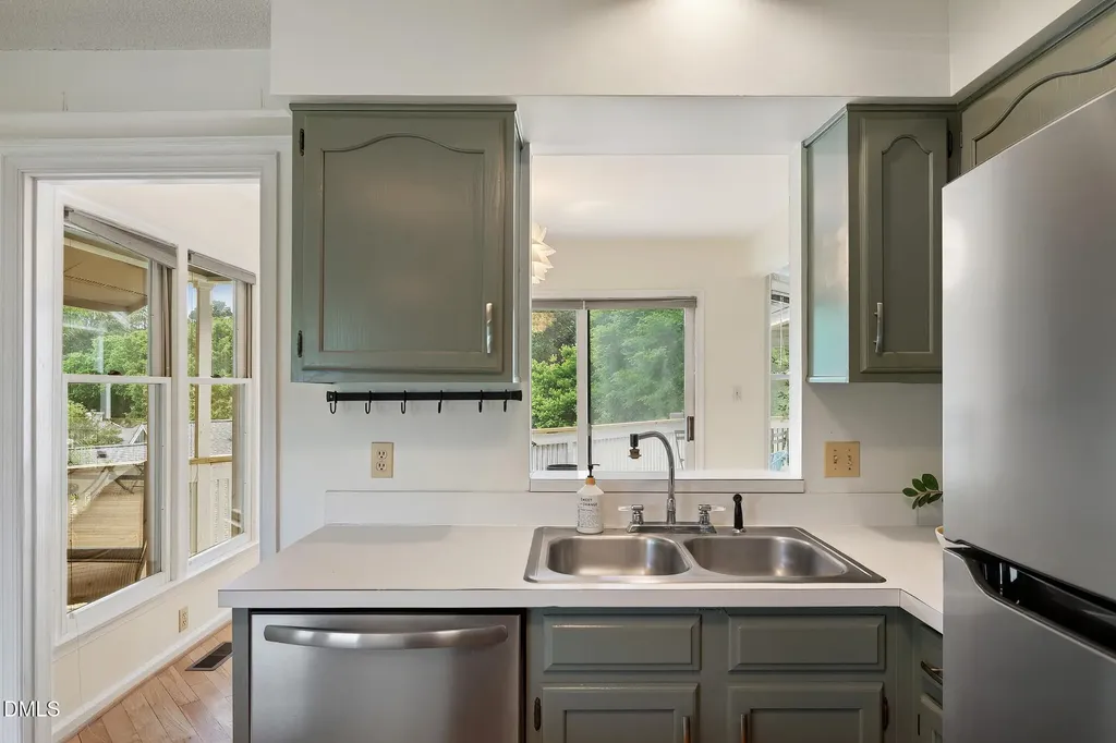 104 Homewood Drive Chapel Hill NC 27514