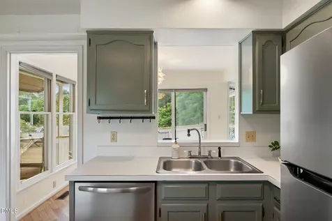 104 Homewood Drive Chapel Hill NC 27514