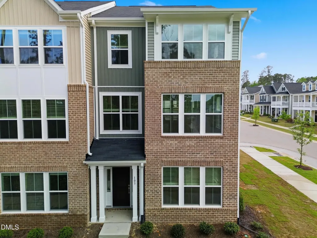 103 Frosted Iris Lane Garner NC 27529