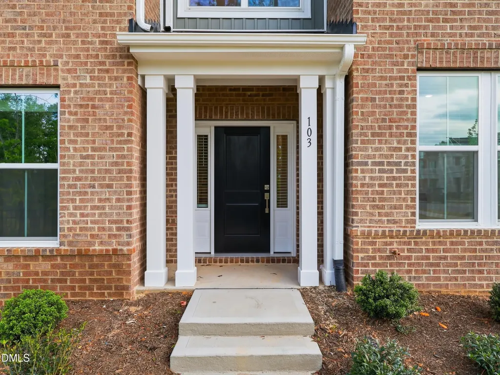 103 Frosted Iris Lane Garner NC 27529