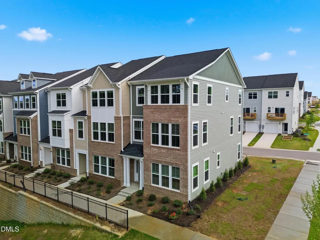 103 Frosted Iris Lane Garner NC 27529