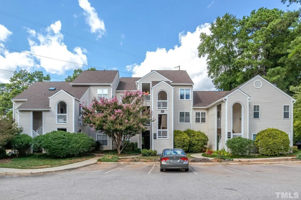 6020 Winterpointe Lane Raleigh NC 27606