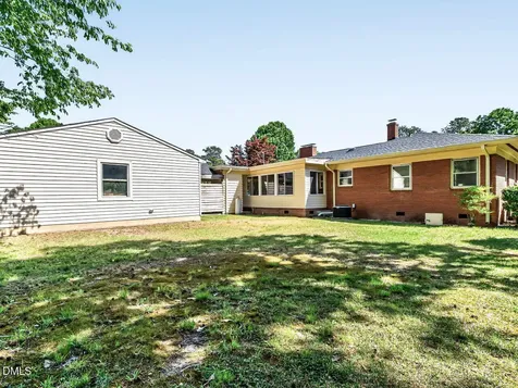 715 N Church Street Zebulon NC 27597