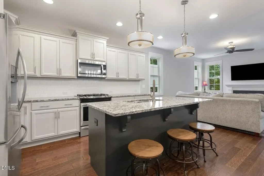428 Skybluff Circle Fuquay Varina NC 27526