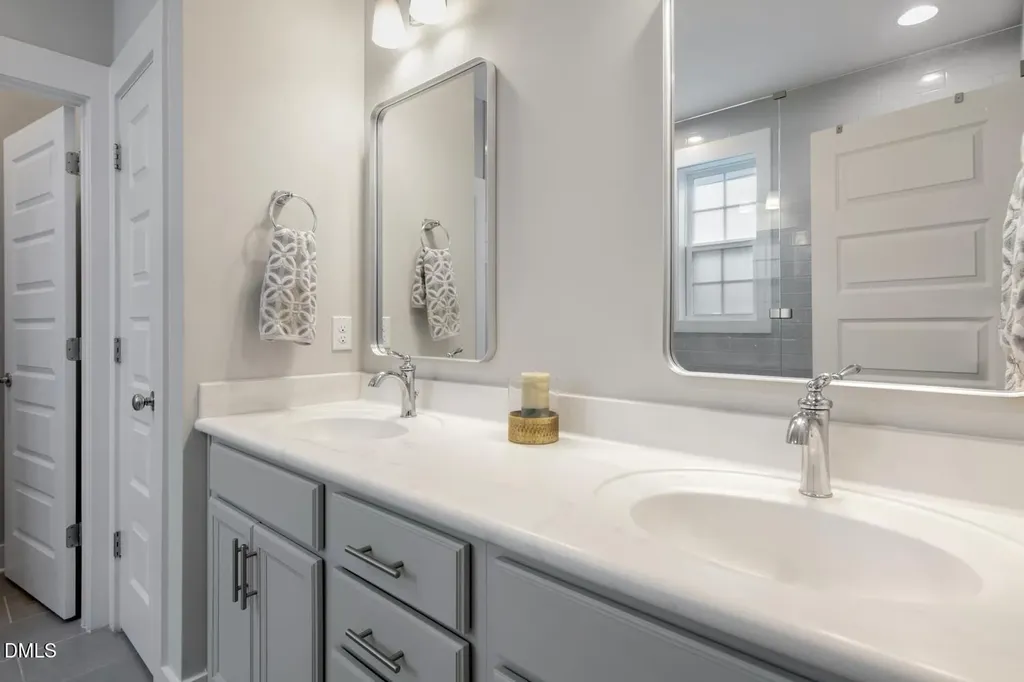 428 Skybluff Circle Fuquay Varina NC 27526