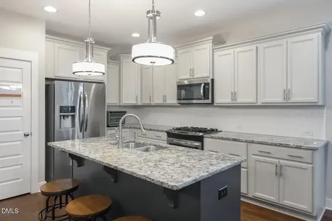 428 Skybluff Circle Fuquay Varina NC 27526