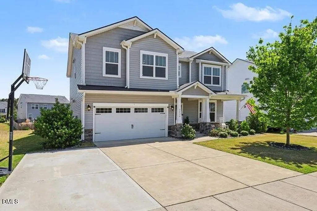 2020 Tulip Spring Drive Zebulon NC 27597
