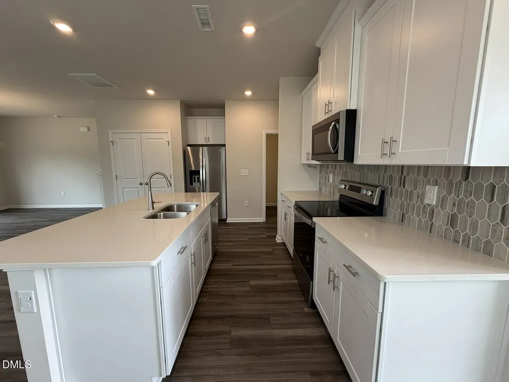 932 Clearhaven Lane Fuquay Varina NC 27526
