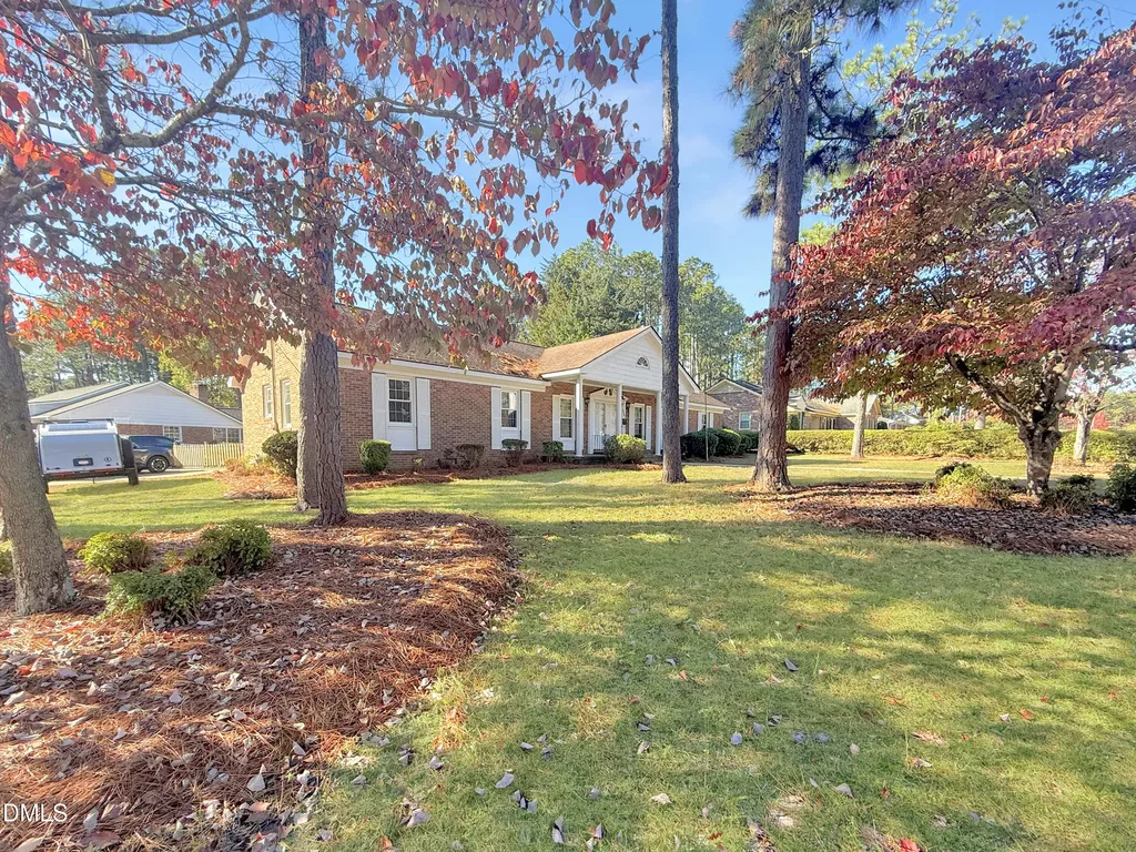 1668 Banbury Drive Fayetteville NC 28304